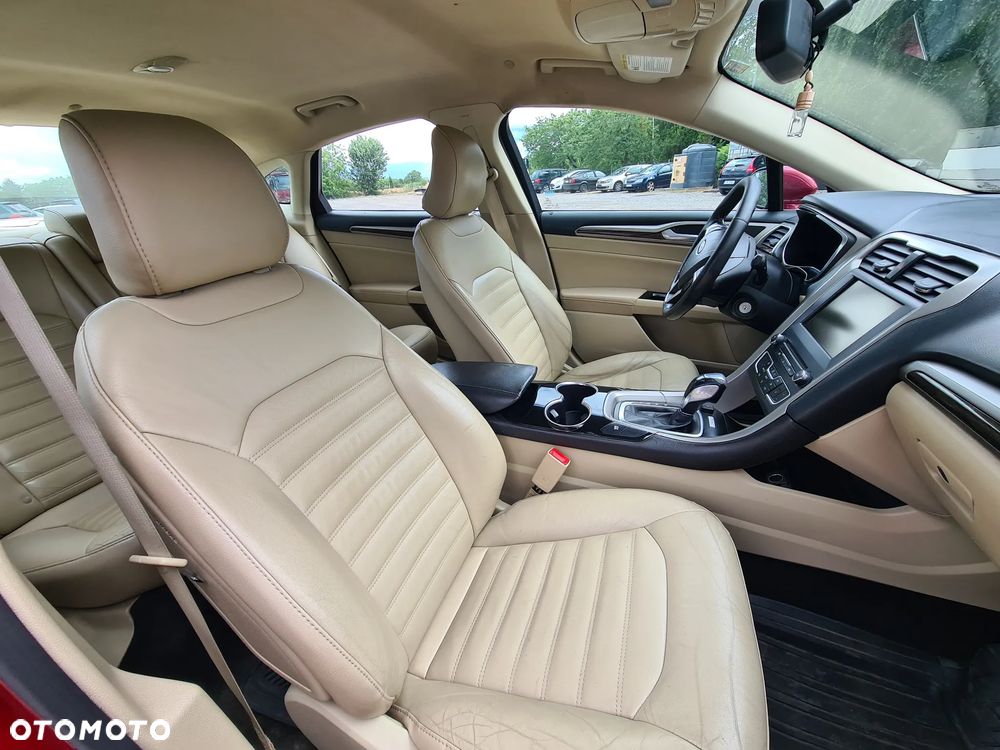 Ford Mondeo 2.0 Hybrid Titanium - 25