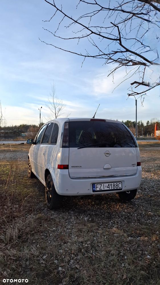 Opel Meriva - 4