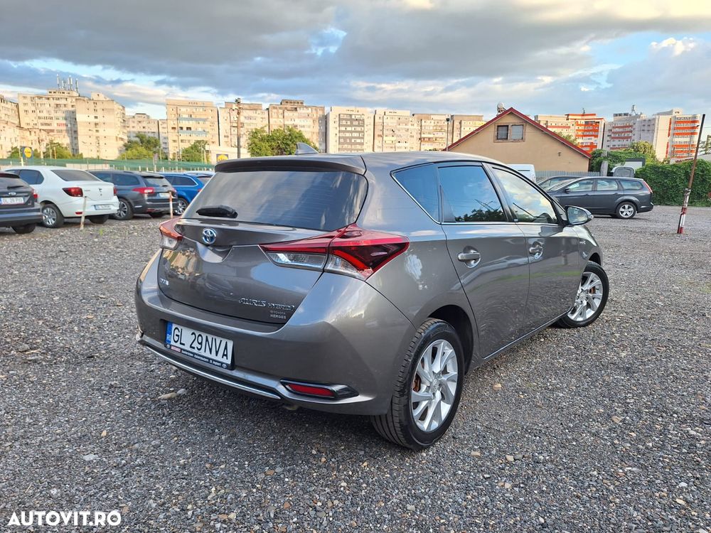 Toyota Auris - 5
