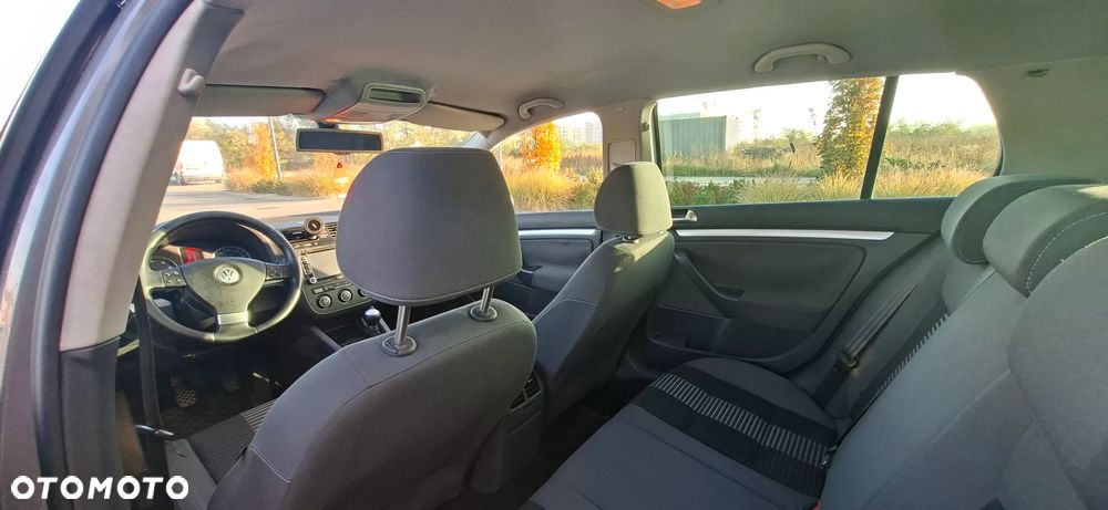 Volkswagen Golf - 15