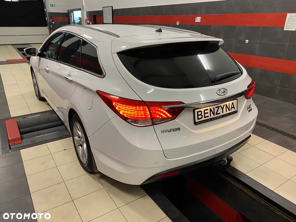 Hyundai i40 2.0 Premium - 12