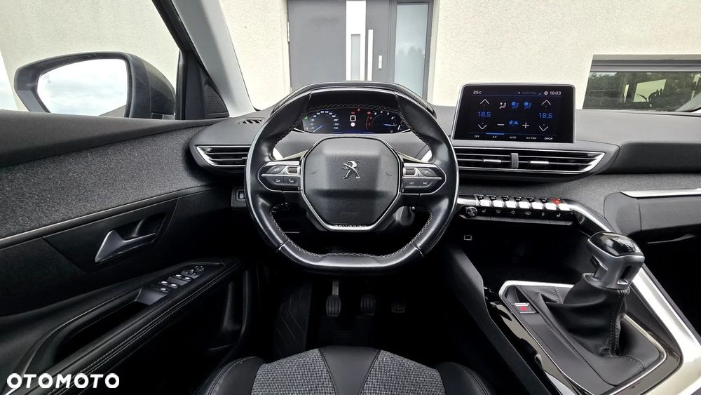 Peugeot 5008 PureTech 130 Stop & Start Allure - 27