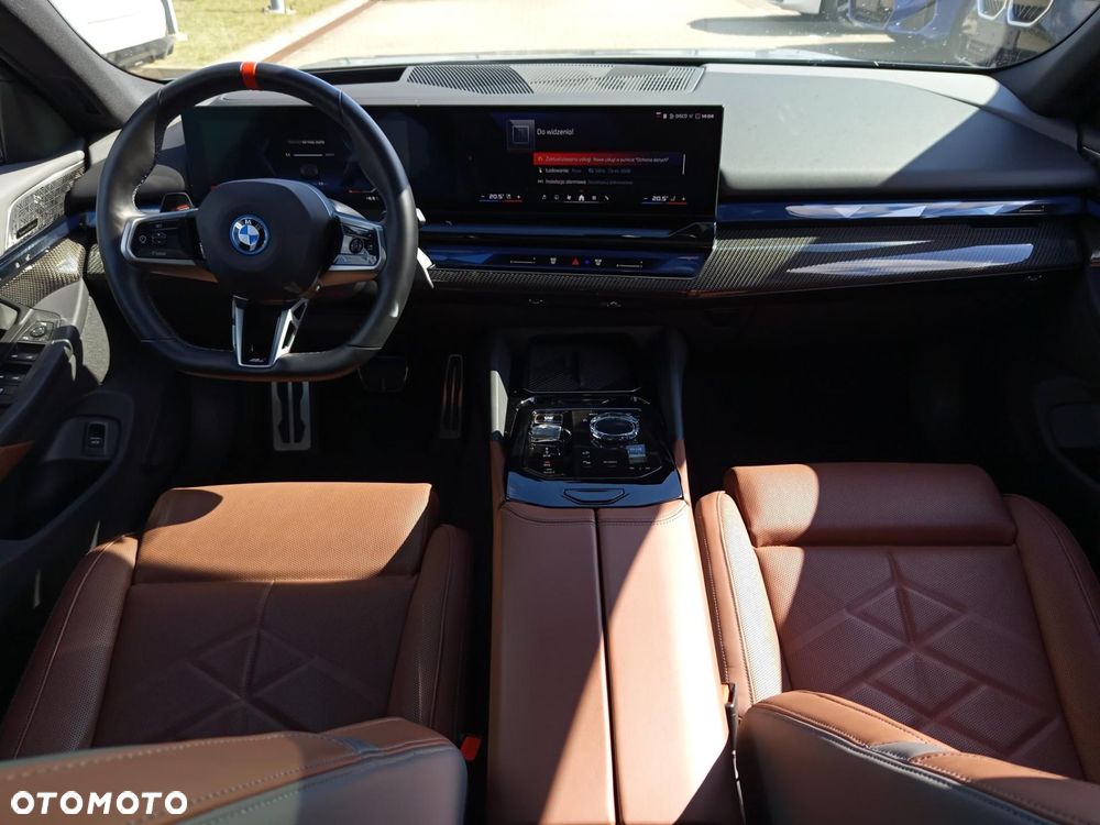 BMW i5 - 15