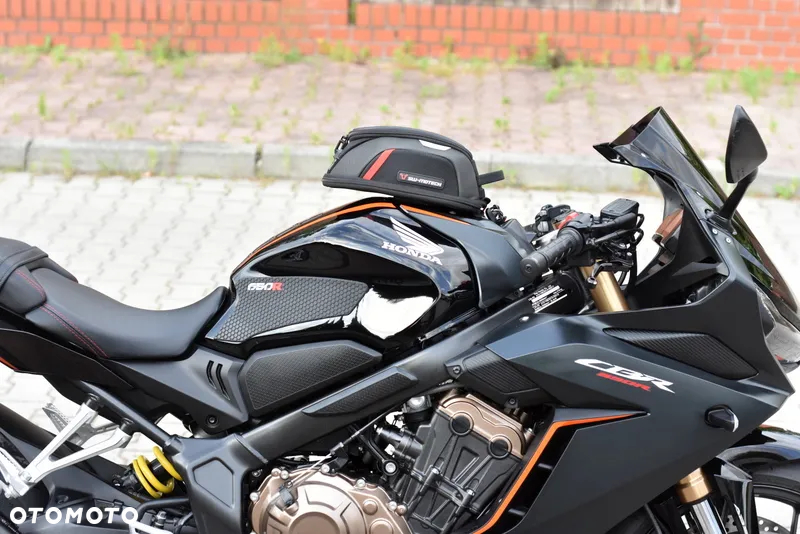 Honda CBR - 9