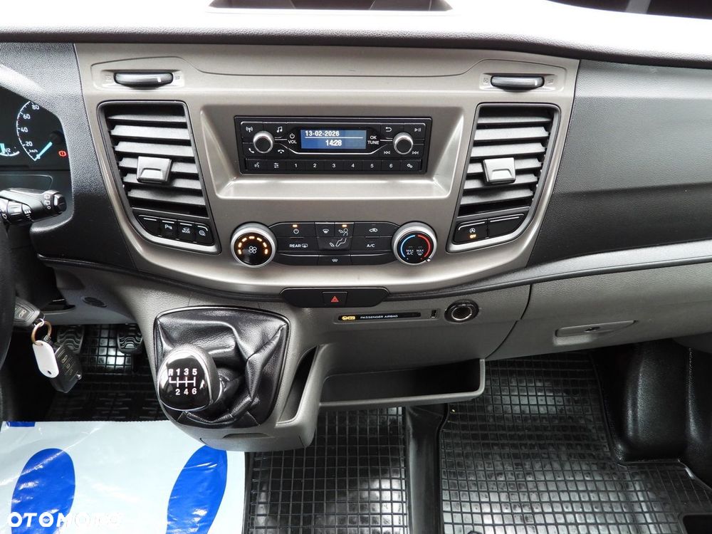 Ford TRANSIT BUS 9 MIEJSC TEMPOMAT LEDY KLIMATYZACJA  130KM - 30