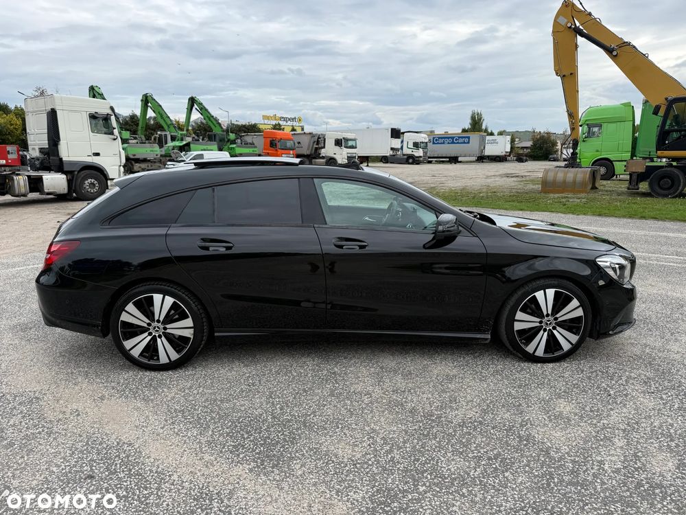 Mercedes-Benz CLA 220 4Matic 7G-DCT AMG Line - 11