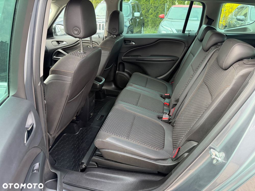 Opel Zafira Tourer 1.4 Turbo ecoFLEX Start/Stop Business Innovation - 28