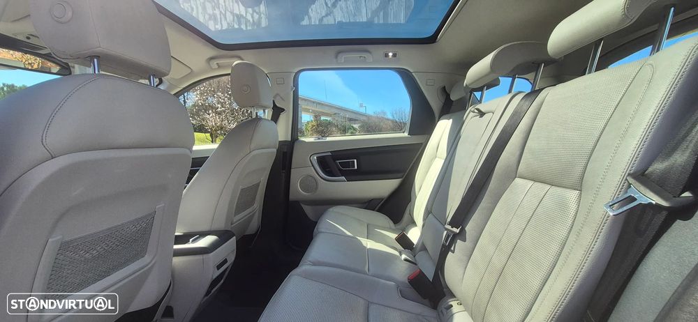 Land Rover Discovery Sport 2.0 eD4 HSE - 18