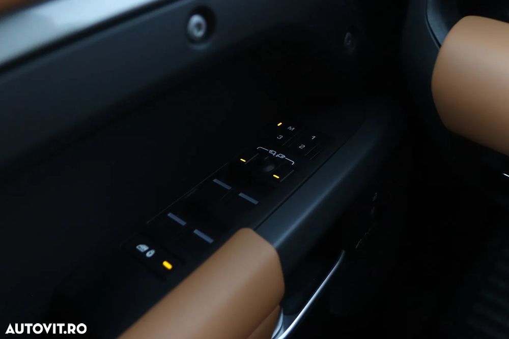 Land Rover Defender 110 3.0 P400 MHEV X - 18