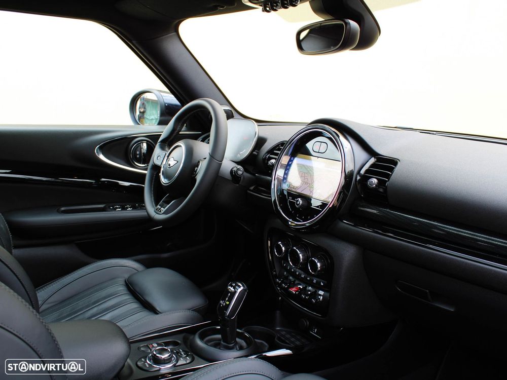 MINI Clubman Cooper Premium Plus Yours Auto - 57