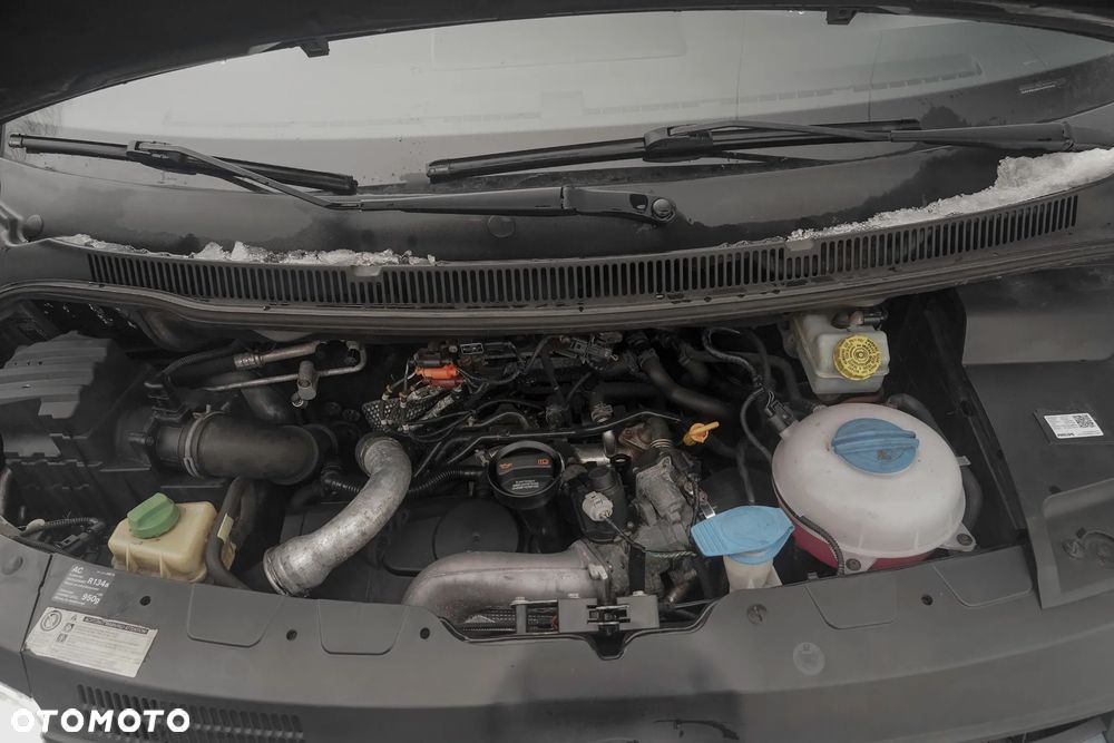 Volkswagen Multivan - 28