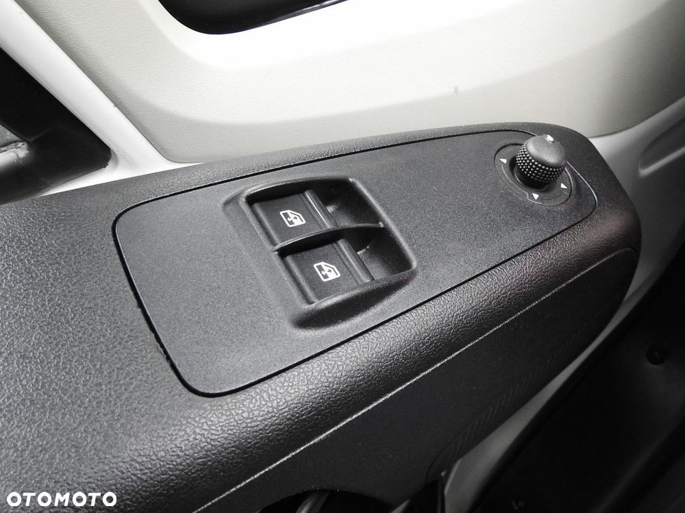 Peugeot BOXER PLANDEKA WINDA 8 PALET WEBASTO KLIMATYZACJA LEDY  165KM - 29