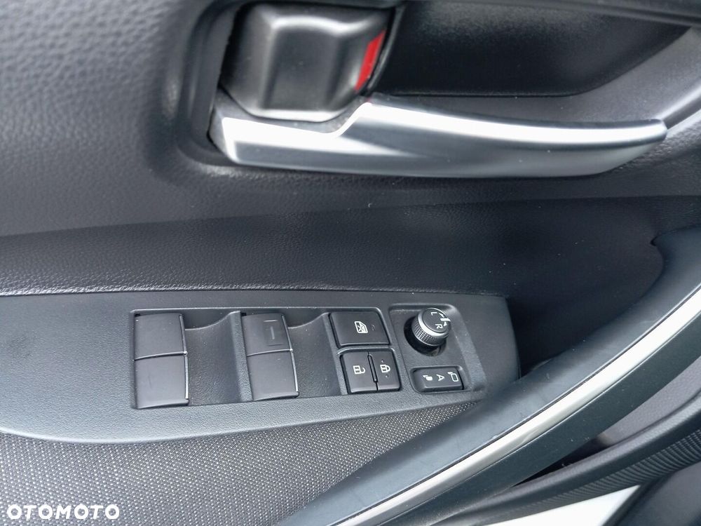 Toyota Corolla 1.8 Hybrid Style - 18