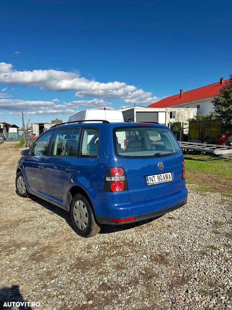 Volkswagen Touran ver-2-0-tdi-trendline - 2
