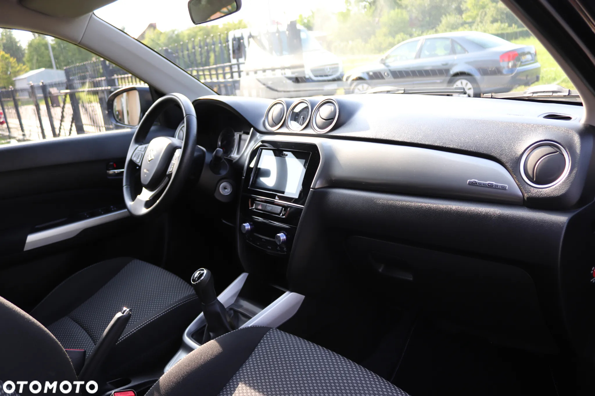 Suzuki Vitara 1.6 (4x4) Allgrip Comfort+ - 27