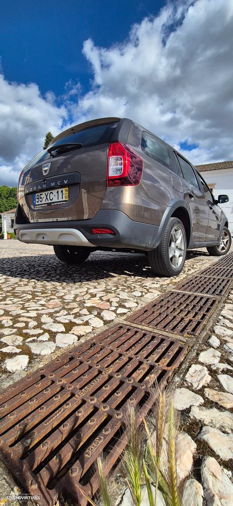 Dacia Logan MCV 0.9 TCe Stepway - 8