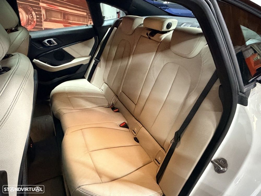 BMW 218 Gran Coupé i Pack Desportivo M - 9