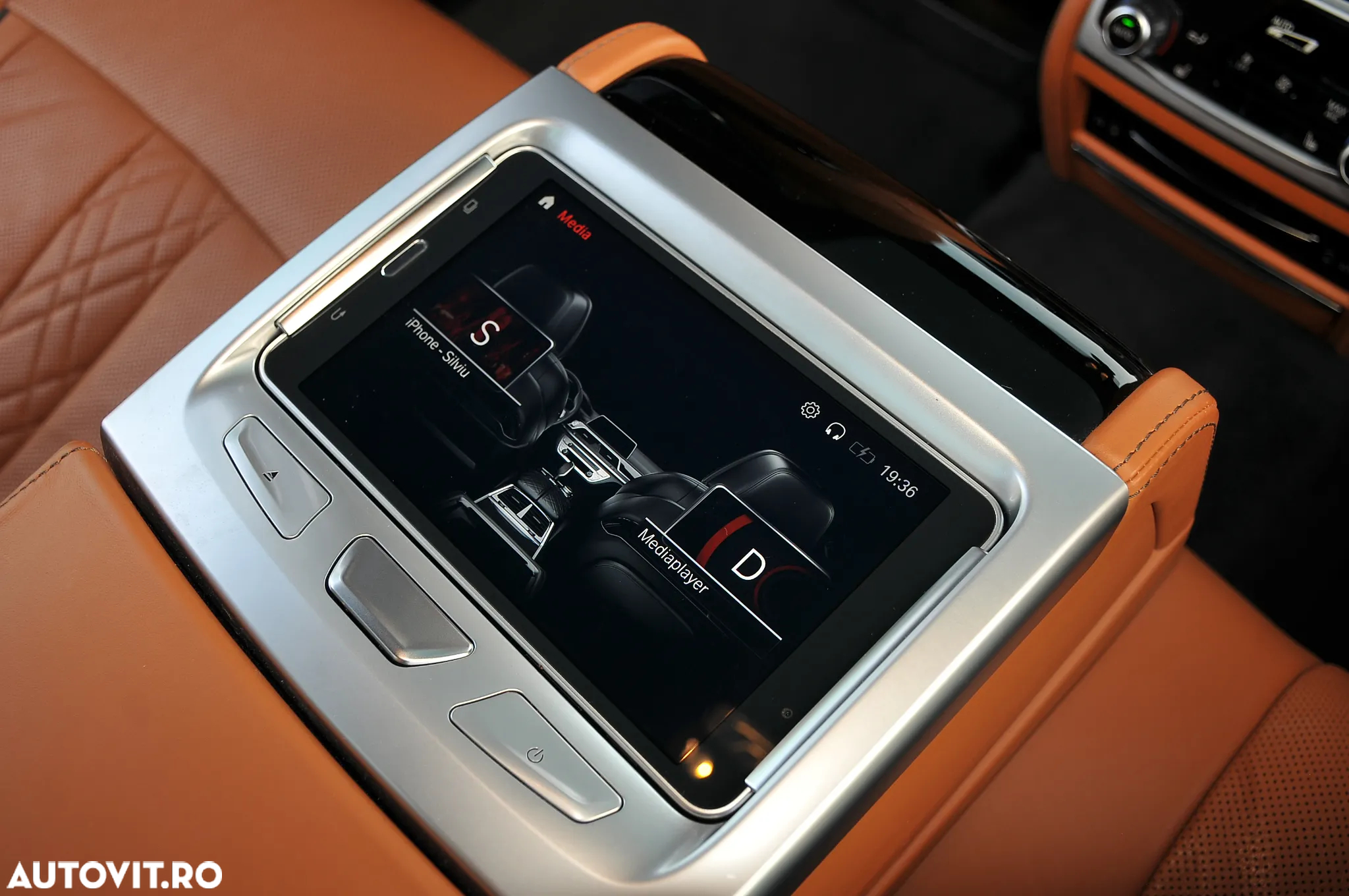 BMW Seria 7 740d xDrive - 39