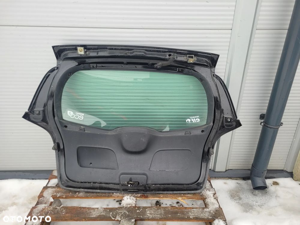 Renault Clio III lift 09r Klapa bagaznika NV676 - 4