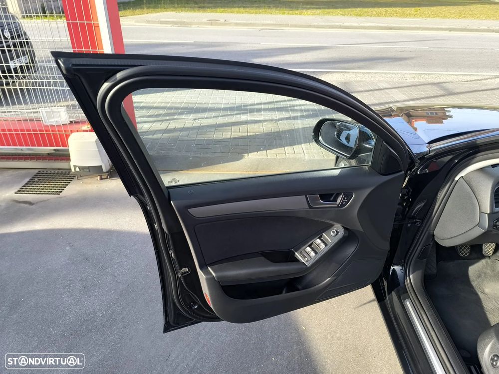 Audi A4 Avant 2.0 TDI - 20