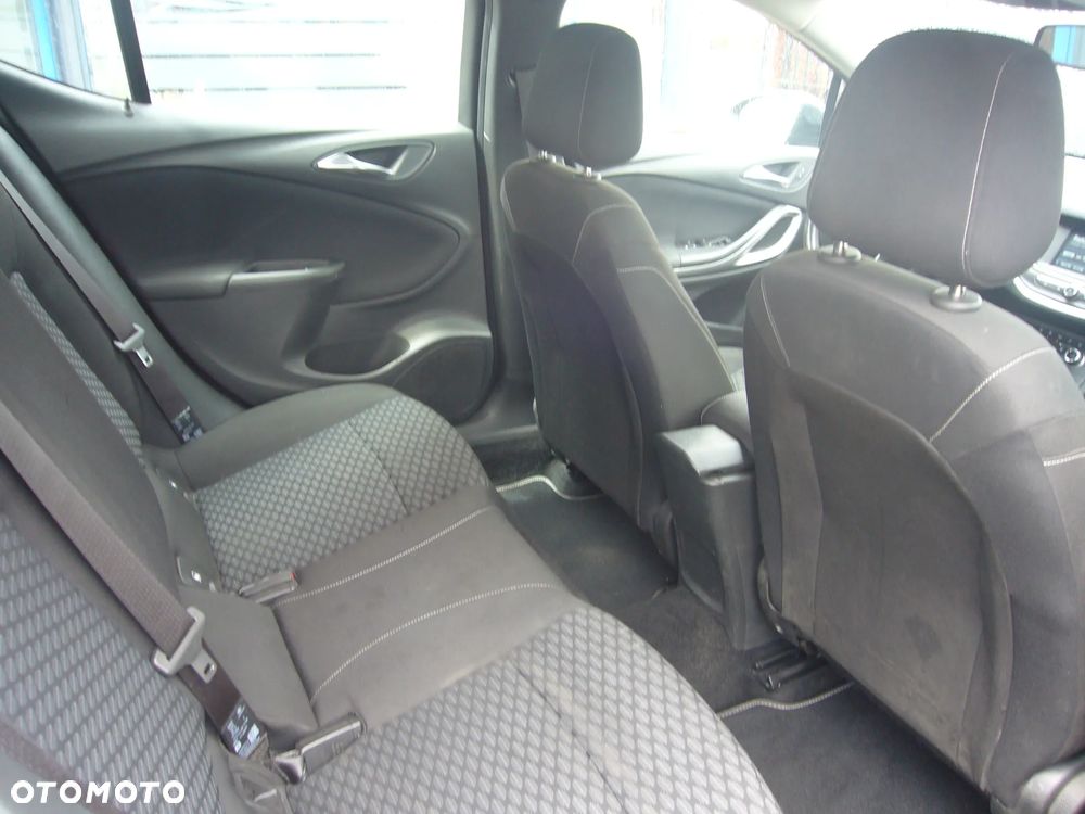 Opel Astra - 16