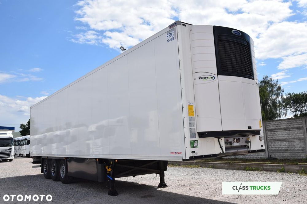 Schmitz Cargobull SKO FP 60 Carrier Vector 1550 - 4
