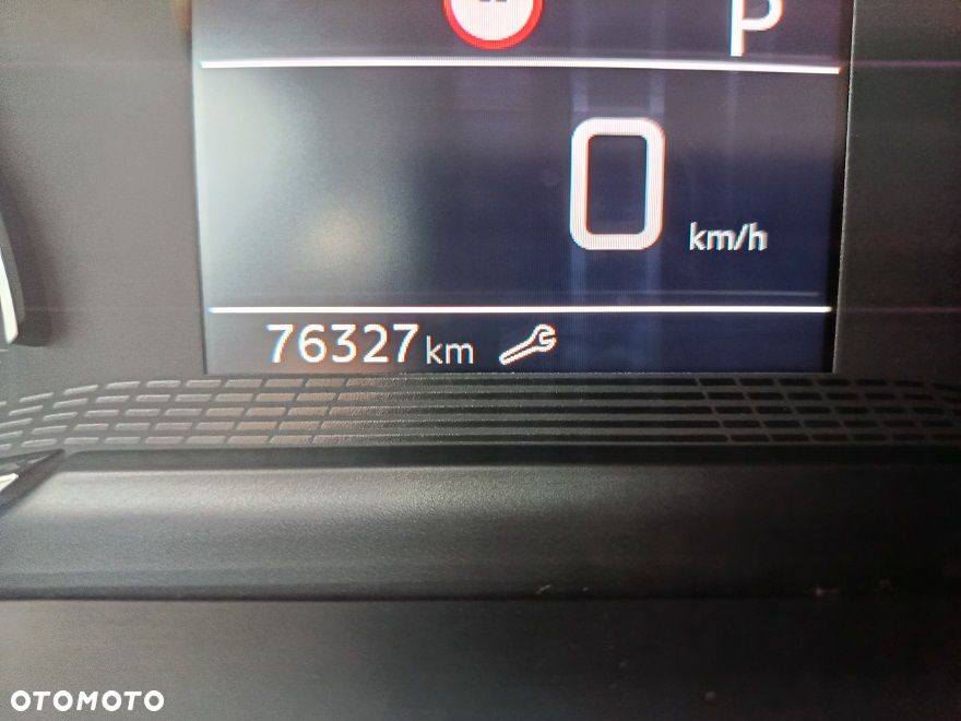 Peugeot 208 - 13