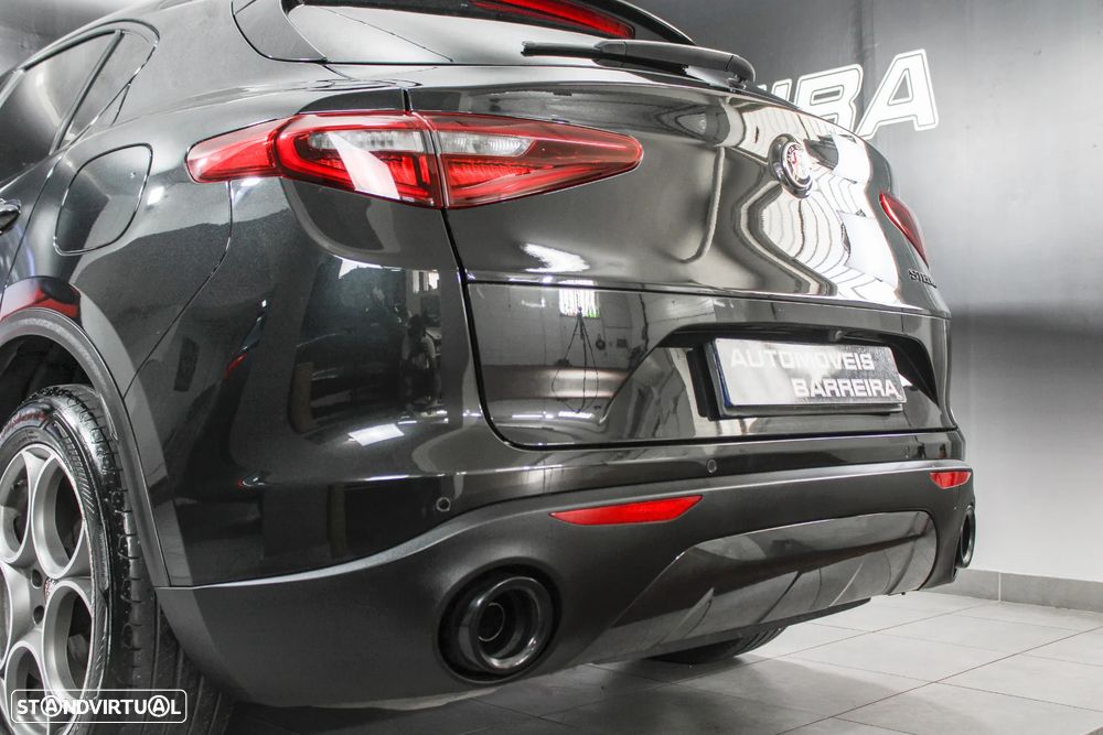 Alfa Romeo Stelvio 2.2 D Sprint AT8 - 24