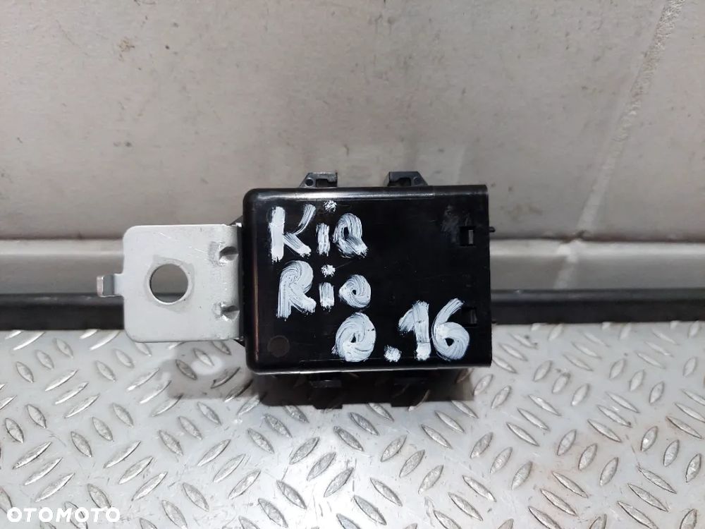 MODUŁ STEROWNIK IMMOBILIZERA KIA RIO III R2016 NR 854202V000 - 2