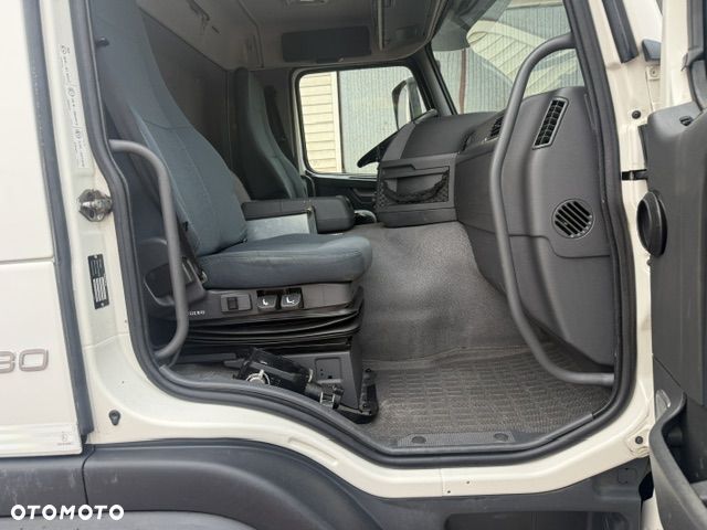 Volvo FM 330 6x2 Skrzynia 9M - 7