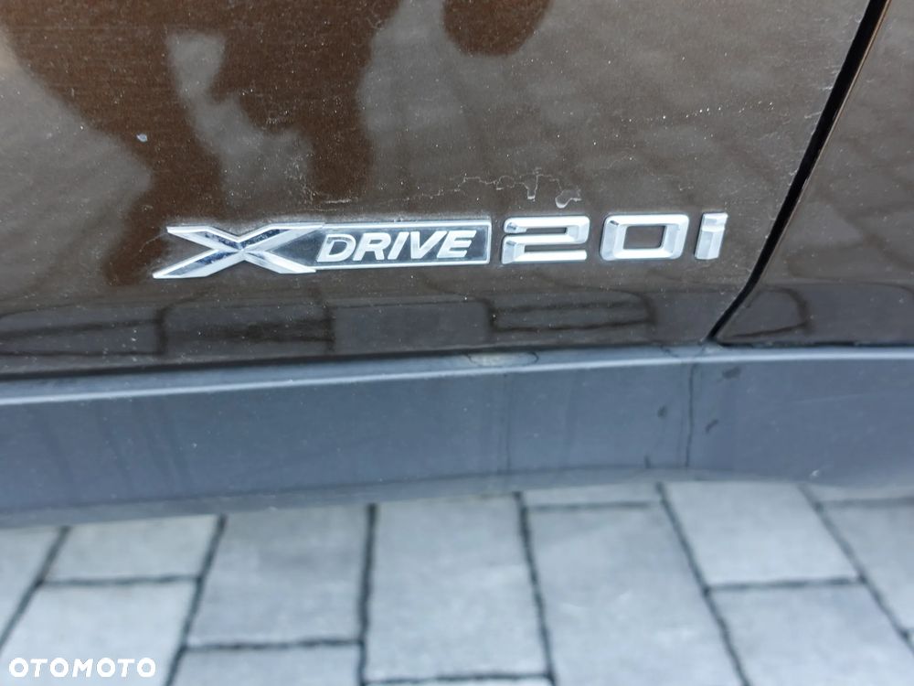 BMW X1 xDrive20i - 9