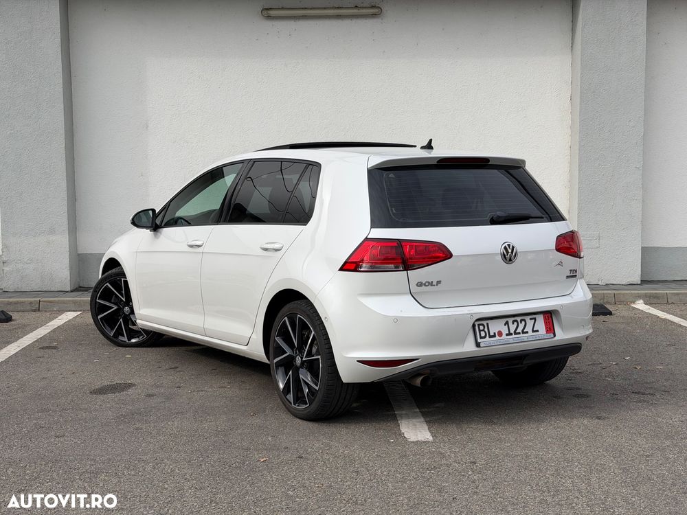 Volkswagen Golf - 4