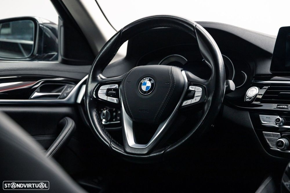 BMW 520 d Line Luxury Auto - 27