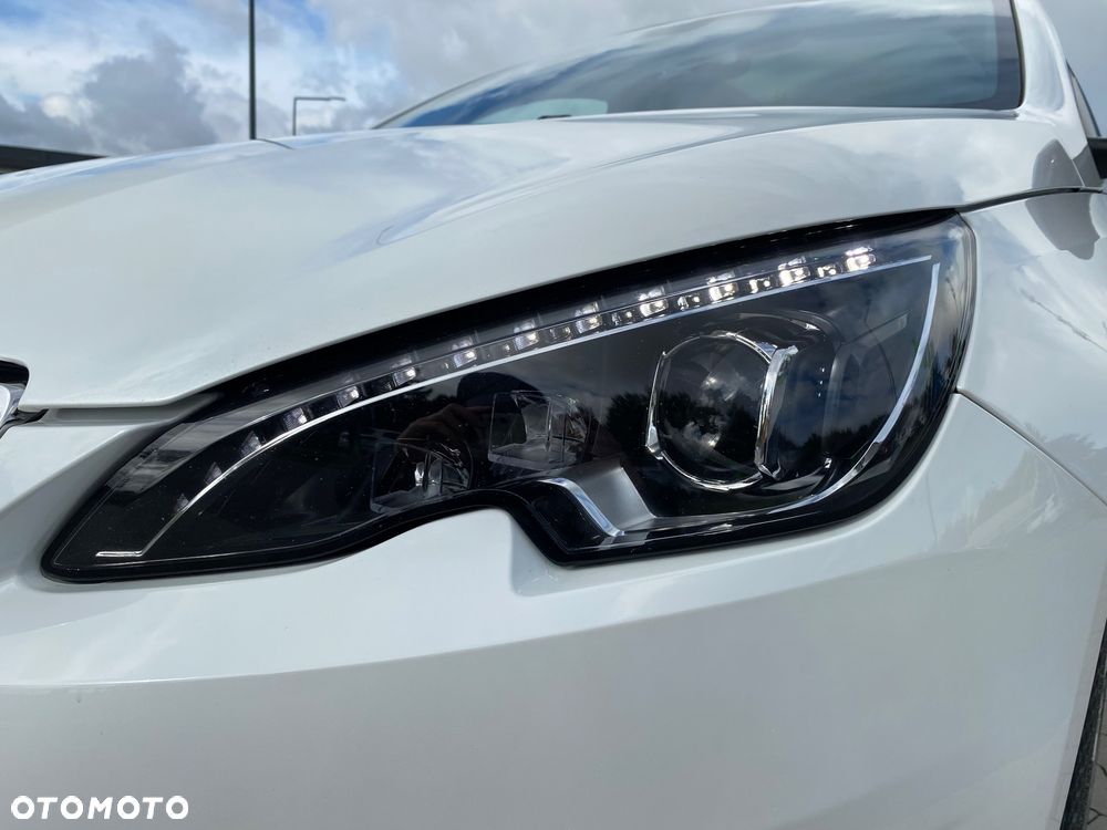 Peugeot 308 2016 photo 5