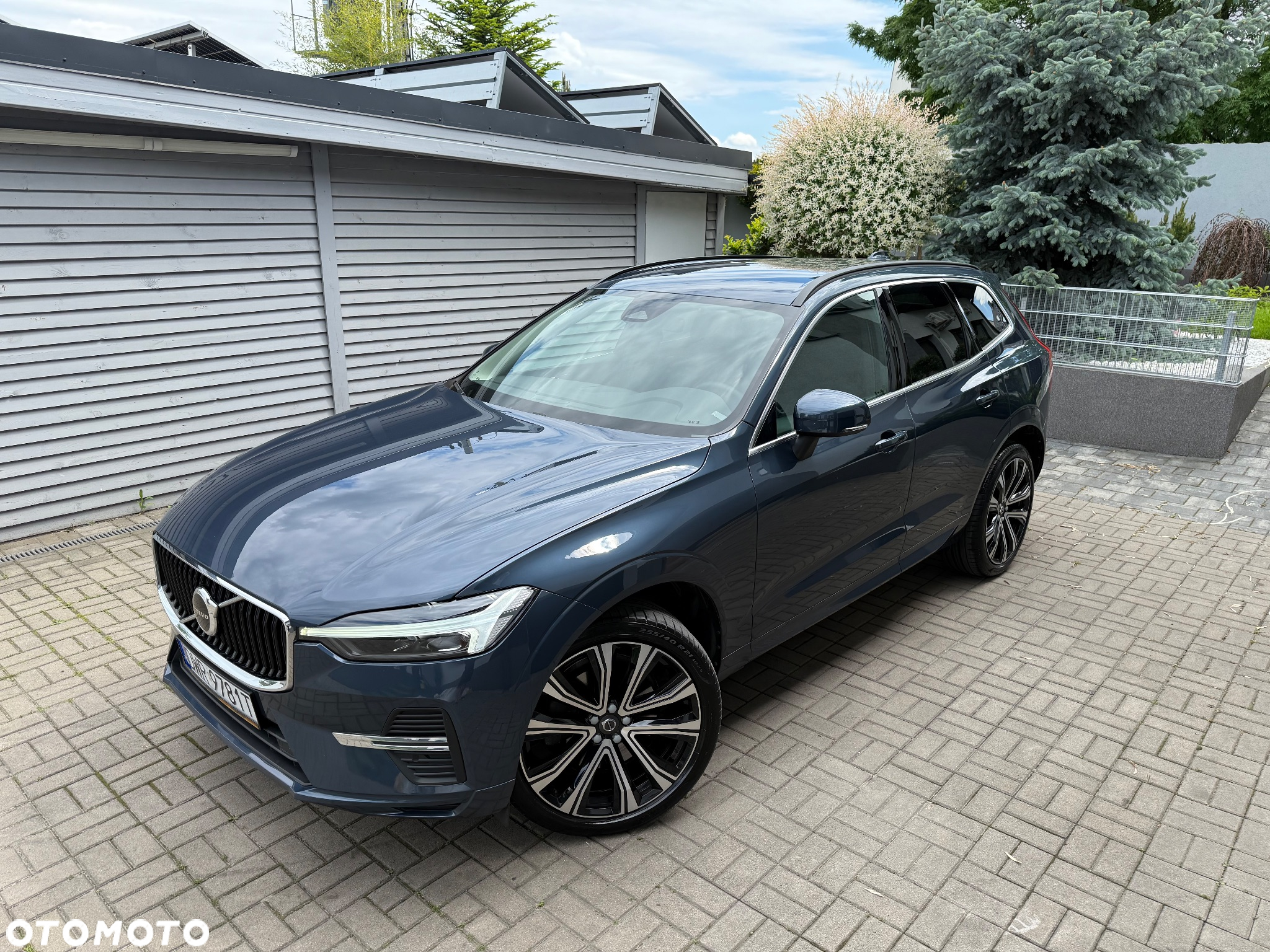 Volvo XC 60 B4 D Geartronic Momentum Pro - 8