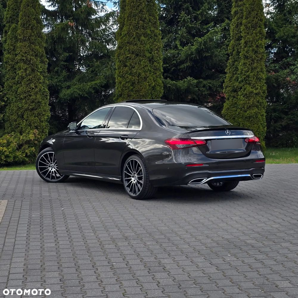 Mercedes-Benz Klasa E 220 d T 9G-TRONIC AMG Line - 12