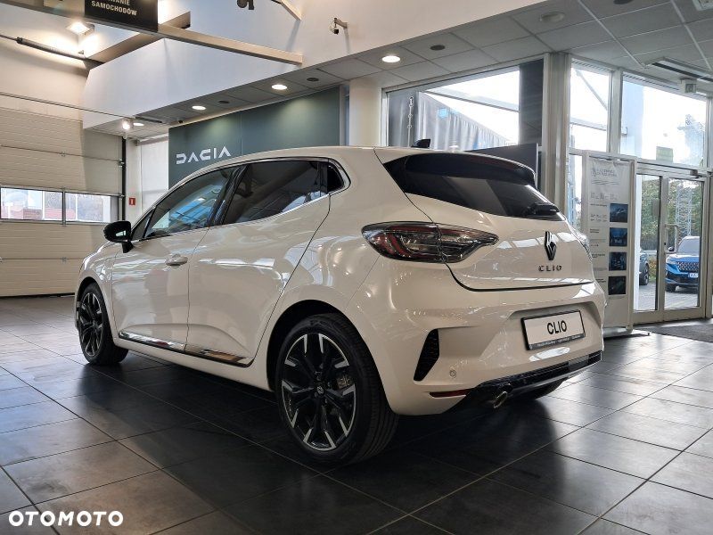 Renault Clio - 10