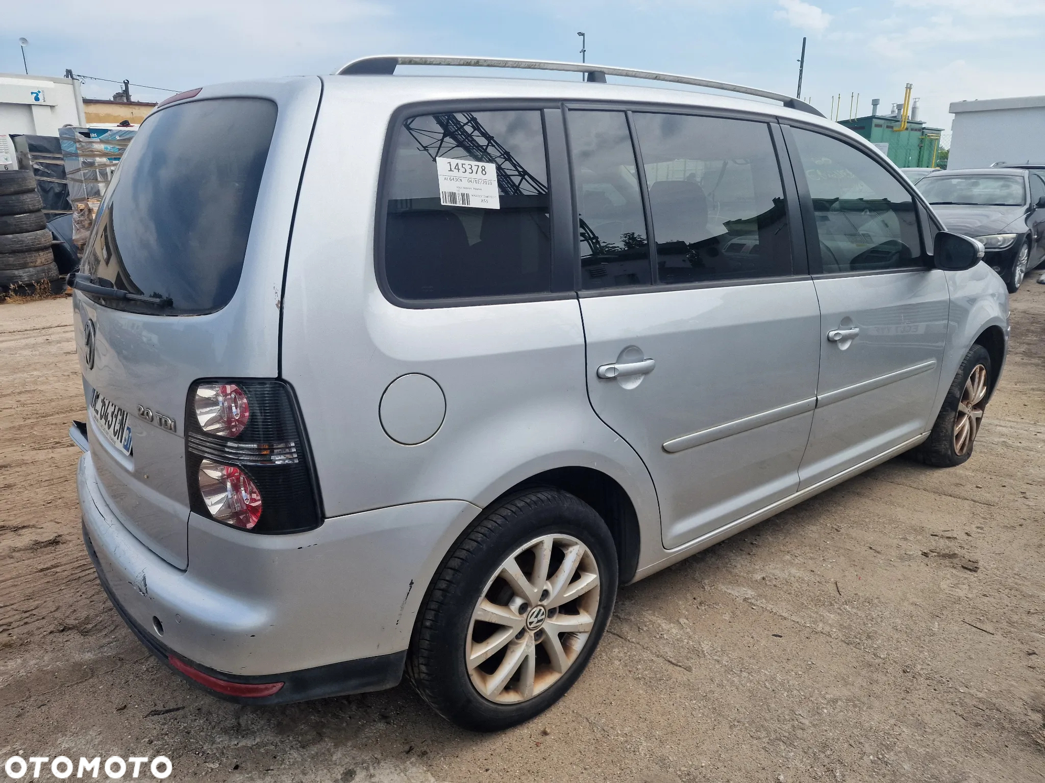 Volkswagen Touran 2.0 TDI DPF BlueMotion Technology Comfortline - 10