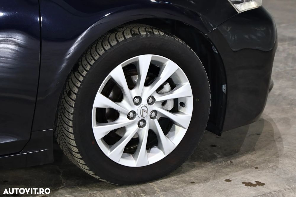 Lexus CT Standard - 33