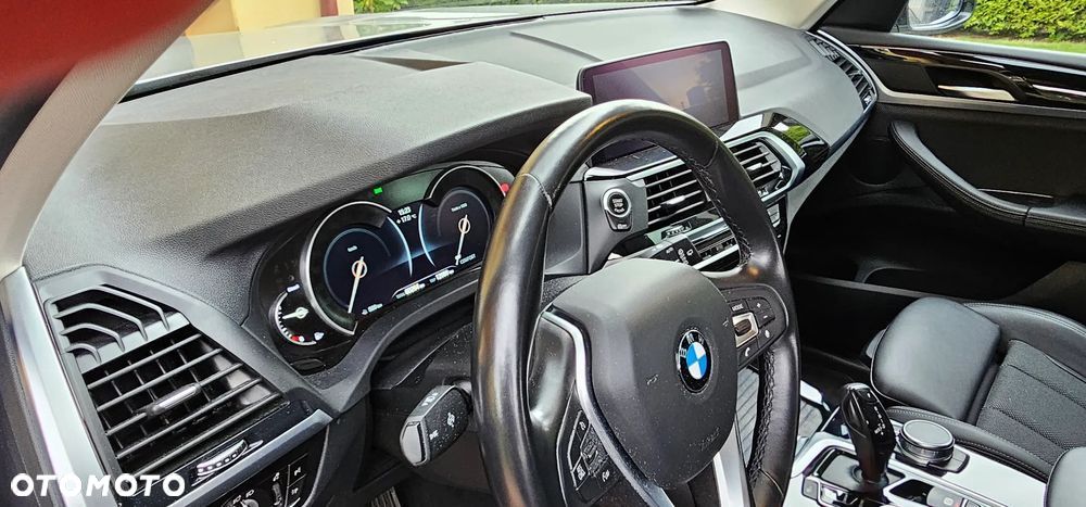 BMW X3 xDrive20d - 16