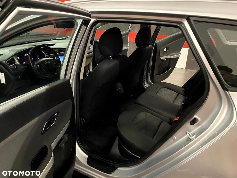 Kia Ceed 1.6 GDI Platinum Edition - 20