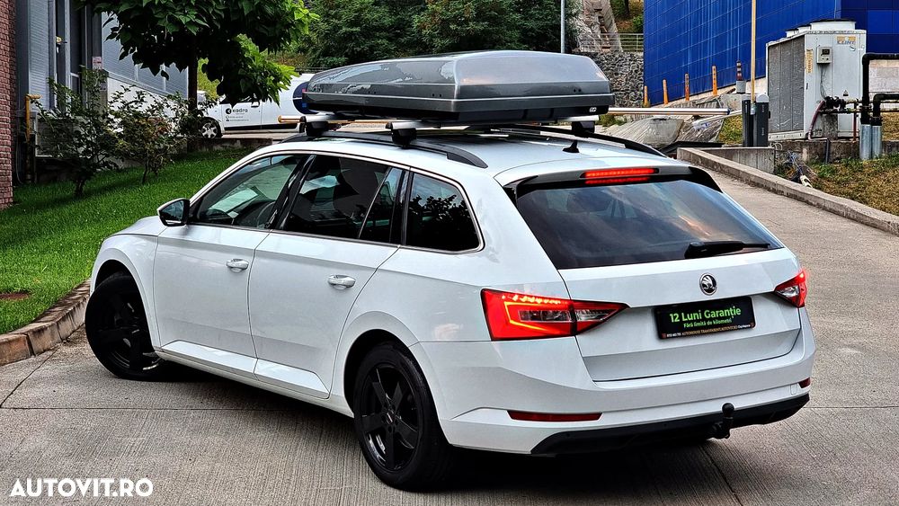 Skoda Superb 1.6 TDI DSG Ambition - 27