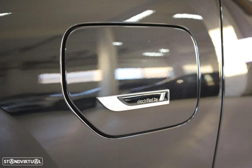 BMW 330 e Pack Desportivo M Auto - 18