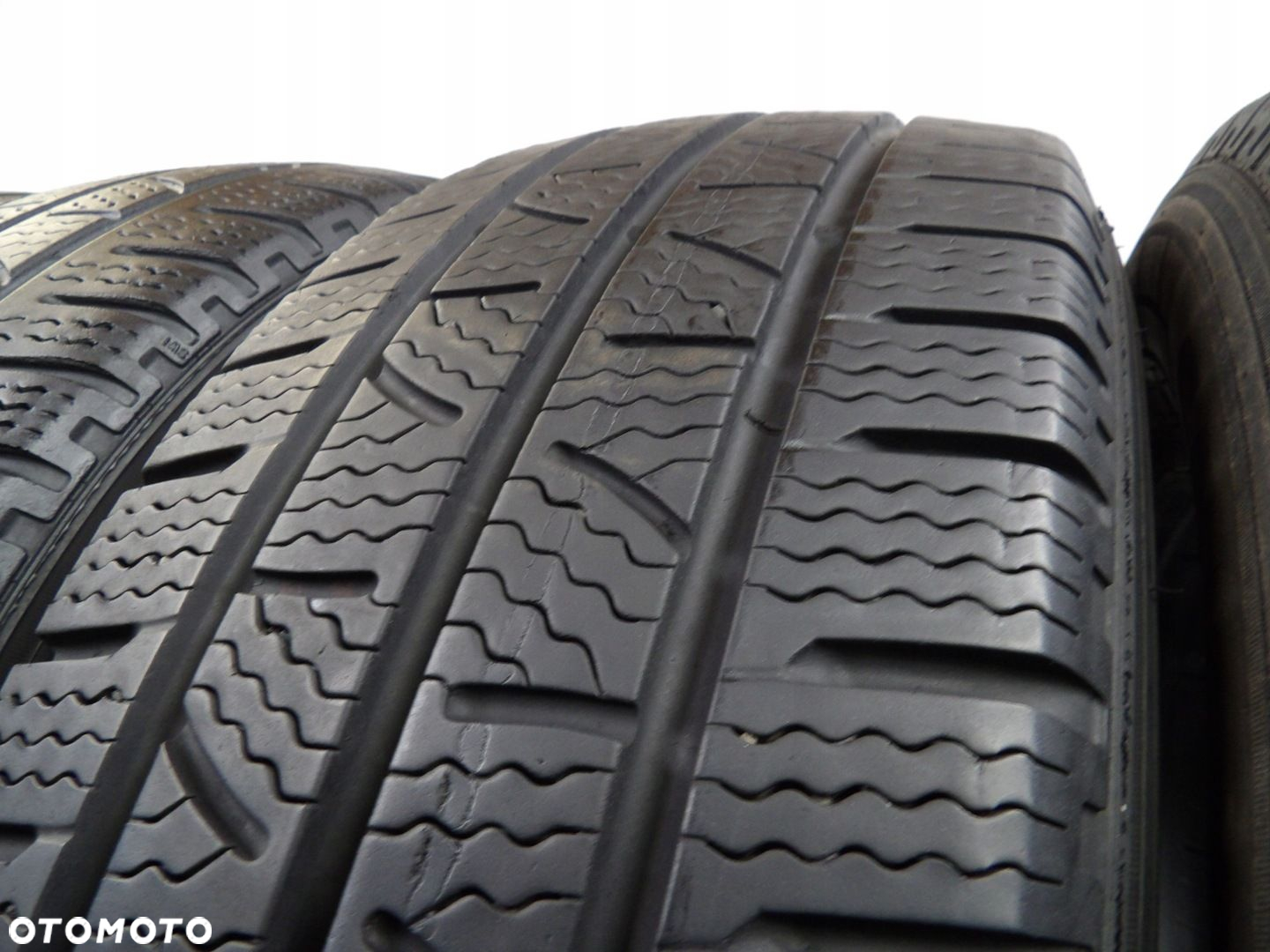 4x opony 215/65R16C PIRELLI CARRIER WINTER - 4