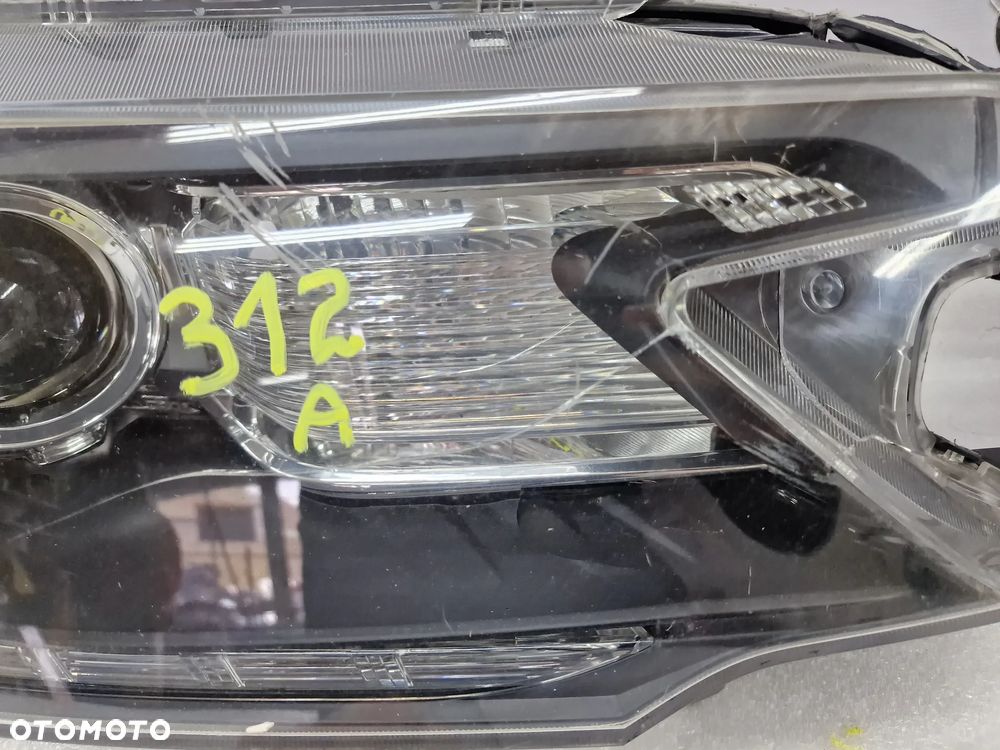 HONDA CRV CR-V IV 4 12- PRAWA LAMPA PRZEDNIA PRZÓD XENON , NR STANLEY W0780 , NR AUKCJI LA312 - 7