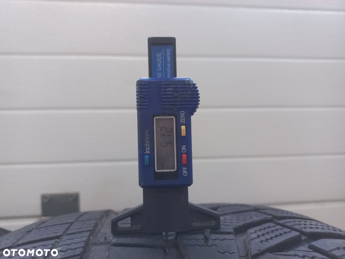 Opony zimowe Hankook 265/55/19 109V - 5