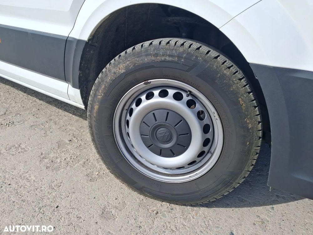 Volkswagen Crafter Furgon L3H2 2.0 TDI - 16