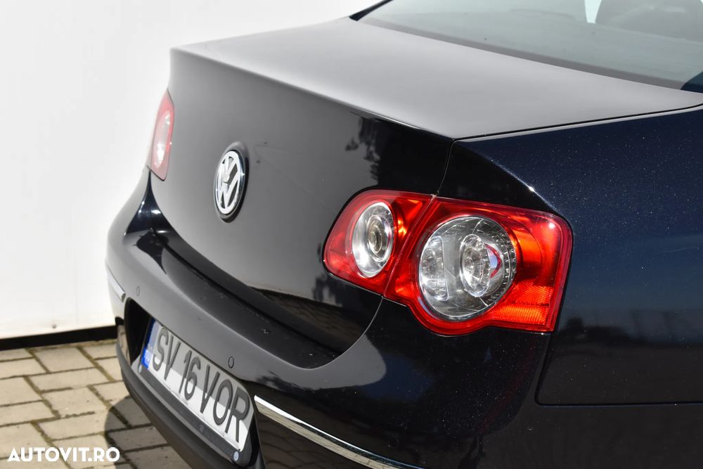 Volkswagen Passat 2.0 TDI DPF 4Motion Sportline - 21