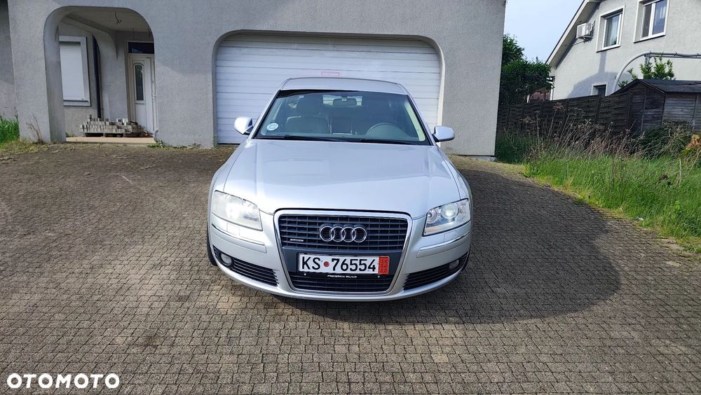 Audi A8 4.2 Quattro - 27