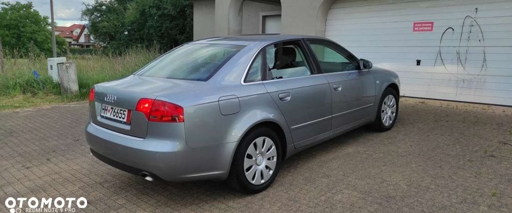 Audi A4 Limousine - 27